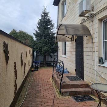 Продается Дом, 205 м²