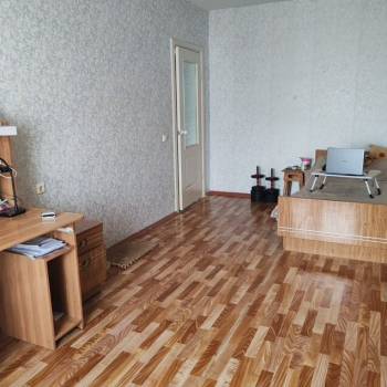 Продается 1-комнатная квартира, 35 м²