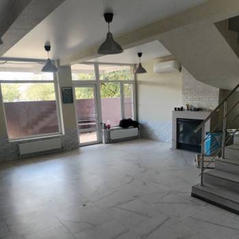 Сдается Дом, 210 м²