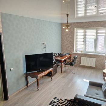 Продается 1-комнатная квартира, 40 м²