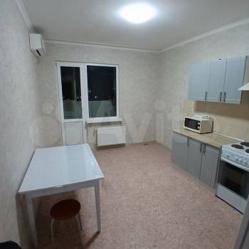 Сдается 1-комнатная квартира, 43,3 м²