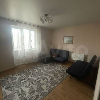 Сдается 2-х комнатная квартира, 70 м²