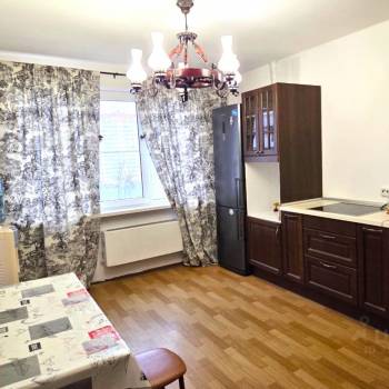 Сдается 2-х комнатная квартира, 65 м²