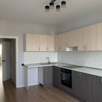 Продается 1-комнатная квартира, 42,6 м²