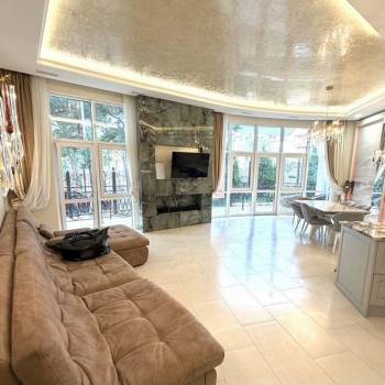 Продается 3-х комнатная квартира, 101 м²