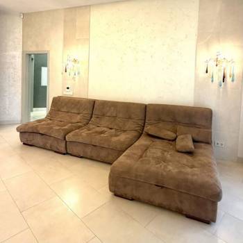 Продается 3-х комнатная квартира, 101 м²