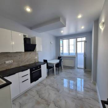 Сдается 1-комнатная квартира, 42 м²