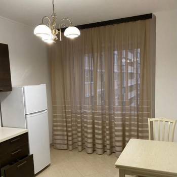 Сдается 1-комнатная квартира, 42 м²