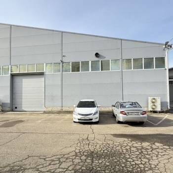 Сдается Нежилое помещение, 200 м²