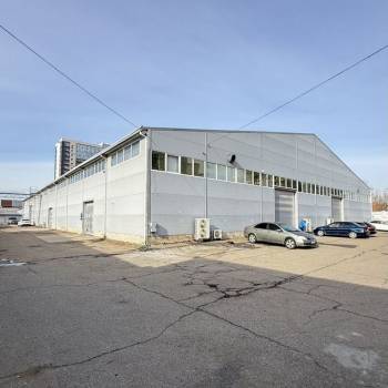 Сдается Нежилое помещение, 200 м²