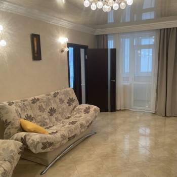 Сдается 2-х комнатная квартира, 77,1 м²