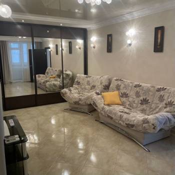 Сдается 2-х комнатная квартира, 77,1 м²