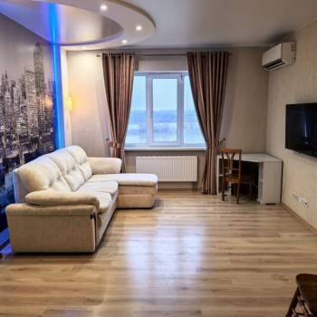 Сдается 2-х комнатная квартира, 74 м²