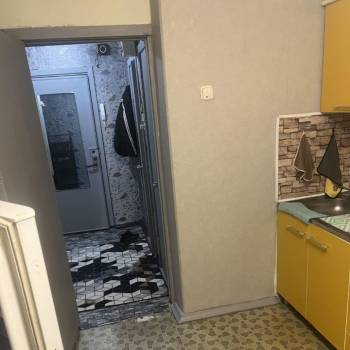 Продается 1-комнатная квартира, 36 м²