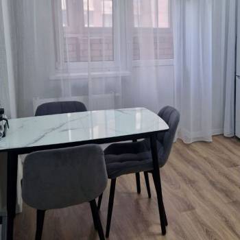 Сдается 1-комнатная квартира, 42,1 м²