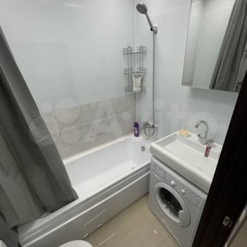 Сдается 1-комнатная квартира, 42 м²