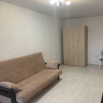 Продается 1-комнатная квартира, 37 м²