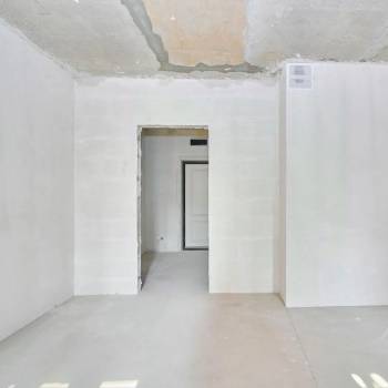 Продается 1-комнатная квартира, 37 м²