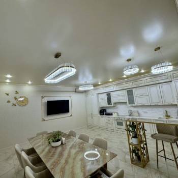 Продается Дом, 330 м²