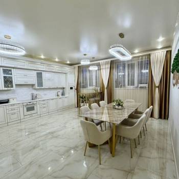 Продается Дом, 330 м²