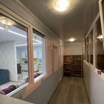 Продается 1-комнатная квартира, 42 м²