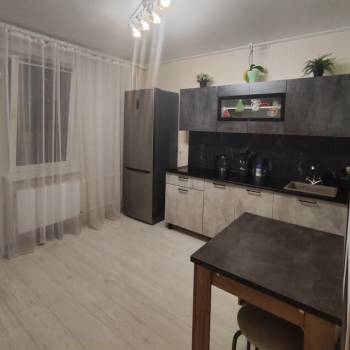 Продается 1-комнатная квартира, 37,8 м²