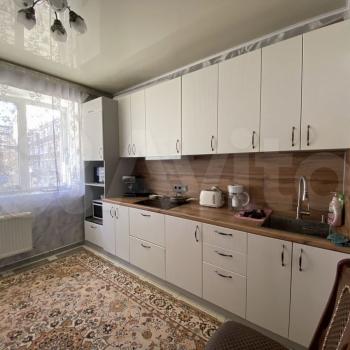 Продается 1-комнатная квартира, 42 м²