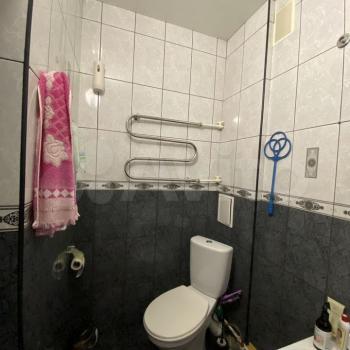 Продается 1-комнатная квартира, 42 м²