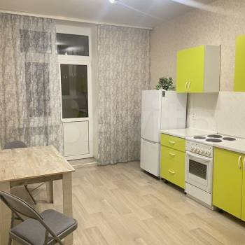 Сдается 1-комнатная квартира, 42 м²
