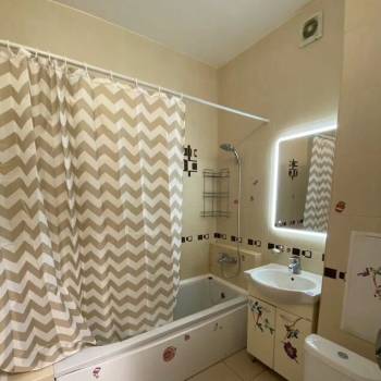 Продается 1-комнатная квартира, 46,5 м²