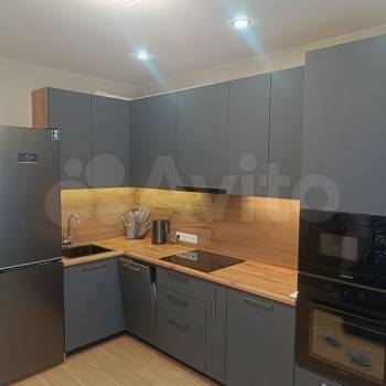 Сдается 1-комнатная квартира, 42 м²