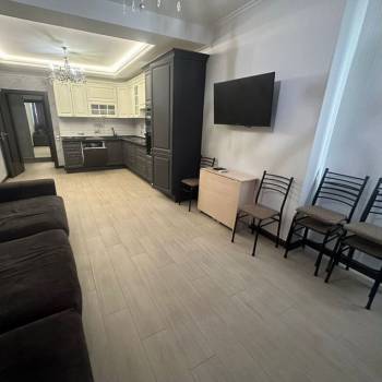 Сдается 2-х комнатная квартира, 80 м²