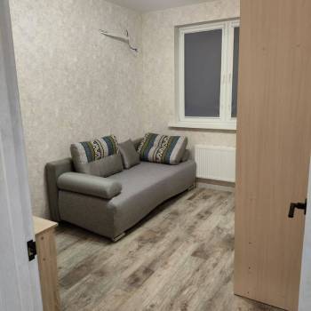 Сдается 1-комнатная квартира, 37 м²