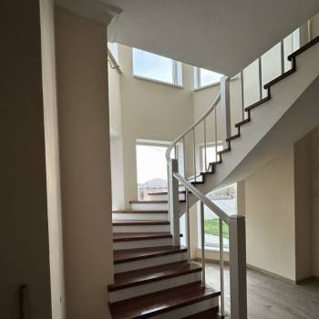 Сдается Дом, 210 м²