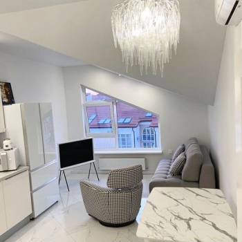 Продается 2-х комнатная квартира, 84 м²