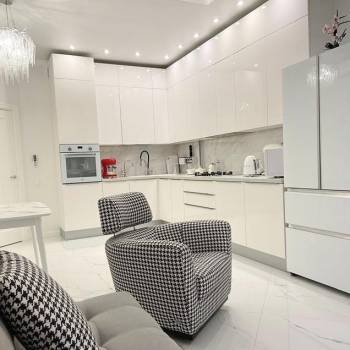 Продается 2-х комнатная квартира, 84 м²