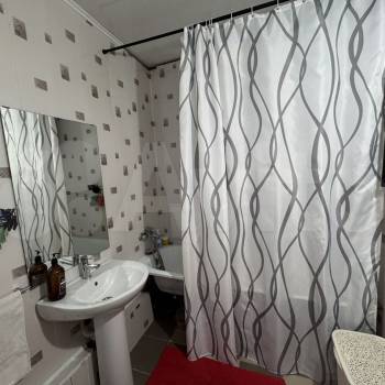 Продается 1-комнатная квартира, 52,9 м²