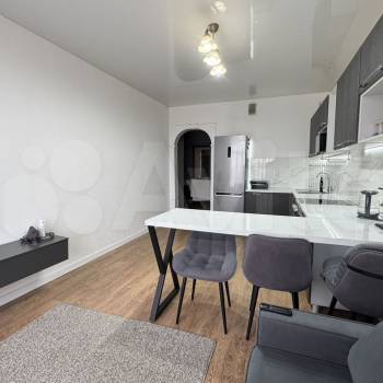 Продается 1-комнатная квартира, 52,9 м²
