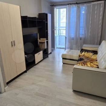 Сдается 1-комнатная квартира, 35 м²