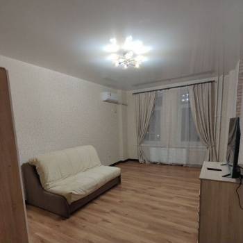 Сдается 1-комнатная квартира, 46 м²