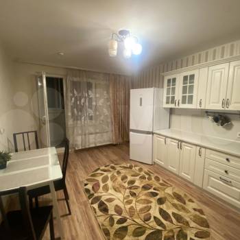 Сдается 2-х комнатная квартира, 61 м²