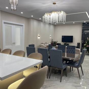 Продается Дом, 303 м²