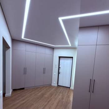 Сдается 1-комнатная квартира, 60 м²