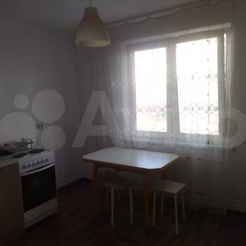 Сдается 1-комнатная квартира, 42 м²