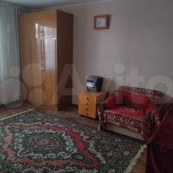 Сдается 1-комнатная квартира, 42 м²