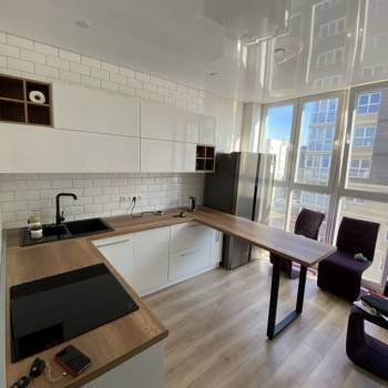 Продается 1-комнатная квартира, 37 м²