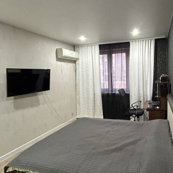 Продается 1-комнатная квартира, 37 м²