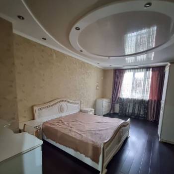 Продается 1-комнатная квартира, 51,2 м²