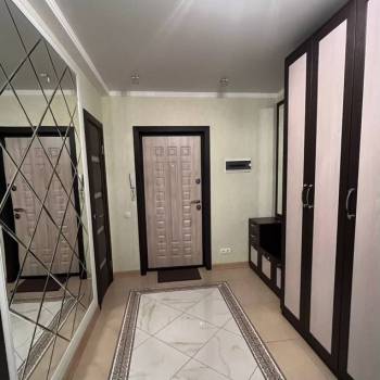 Сдается 2-х комнатная квартира, 67 м²