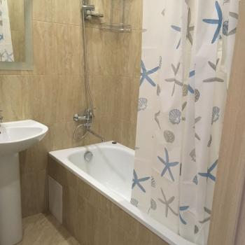 Сдается 1-комнатная квартира, 42 м²